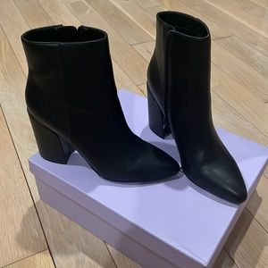 Ankle boots